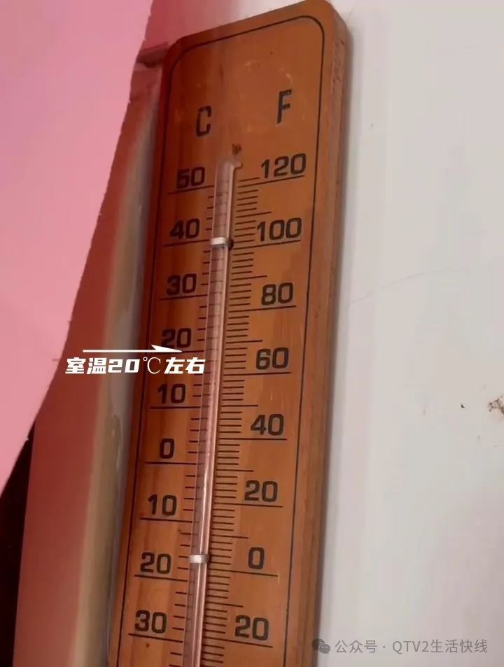 DƬ